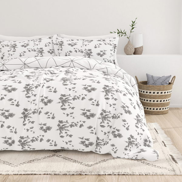 Edgy Flowers Pattern 3-Piece Reversible Duvet Cover Set Hot on Sale - Image 2