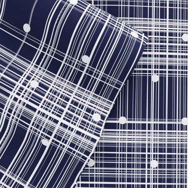 Polkadot Pattern 4-Piece Sheet Set (Sale) For Sale - Image 5