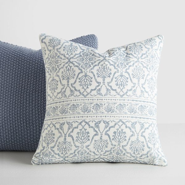 2-Pack Throw Pillows Seed Stitch Knit With Antique Floral on Sale - Image 5